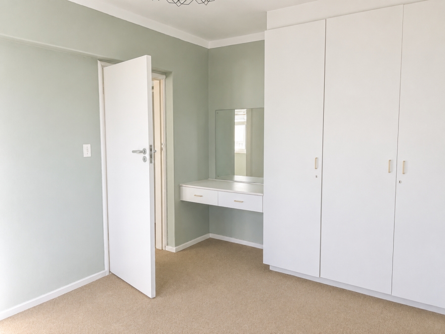To Let 1 Bedroom Property for Rent in Mouille Point Western Cape